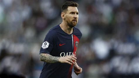 Барселона сообщила о предложении контракта Лионелю Месси Новости