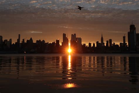 Manhattanhenge Sunrise In New York City Topic Magazine