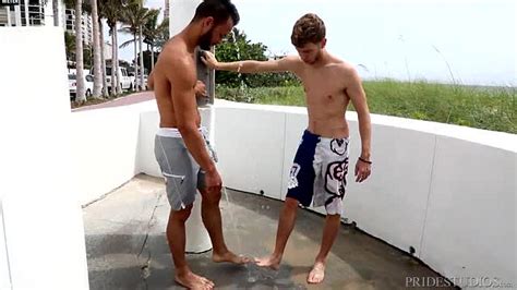 Beau Gosse Surfeur Avec Un Petit Cul Porno Gay