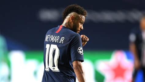 Neymar Was The Most Disappointing Psg Star Seemed Tense During
