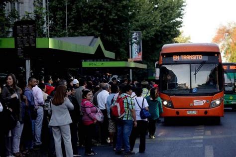Red Metropolitana De Movilidad Anuncia Desvíos Por Marcha Del 8m