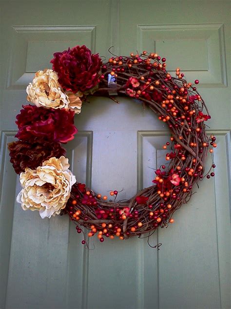 Pinterest Wreath Made By Me And Stephanie Gurley Scretching Wreaths How To Make Wreaths Crafts