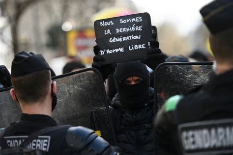 La loi «sécurité globale» entend mieux articuler l'action des acteurs de la sécurité, dans une perspective «globale». Faible mobilisation pour les rassemblements contre la loi ...