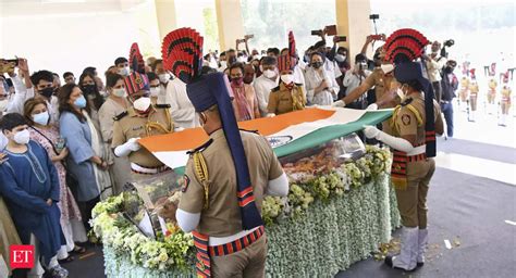 Industrialist Rahul Bajaj Cremation Industrialist Rahul Bajaj Cremated With Full State Honours
