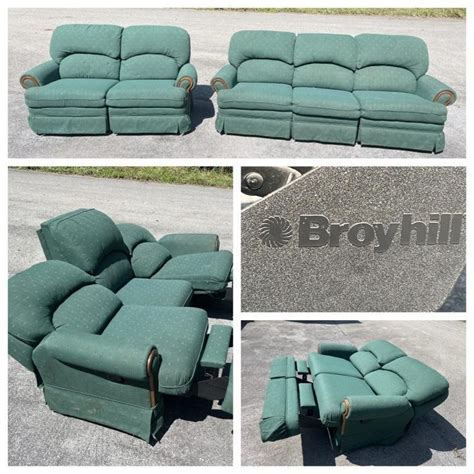 Broyhill Couch And Loveseat Set Double Recliners Live And Online