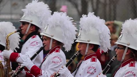 America's thanksgiving day parade is a tradition for a lot of us here in metro detroit, but if you've never been, there's some things you need to know before you head downtown on turkey day! Detroit's Thanksgiving Day Parade 2011 - YouTube