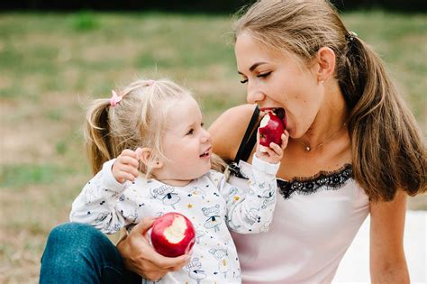 To eat well during pregnancy, your extra calories should come from nutritious foods that contribute to while you're pregnant, you still need calcium for your body, plus extra calcium for your developing baby. The Best Foods to Eat While Pregnant | Eggceptional Surrogates