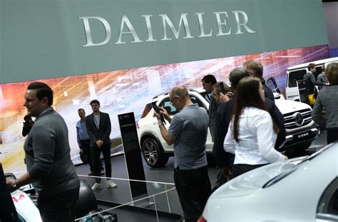 Aktionärstreffen bei Daimler Daimler spart nicht bei der