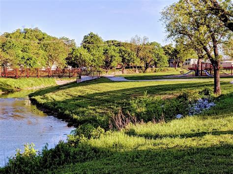 User reviews and ratings · telephone support · guaranteed low price Top things To Do in Gainesville, TX | Shopping, Wineries ...