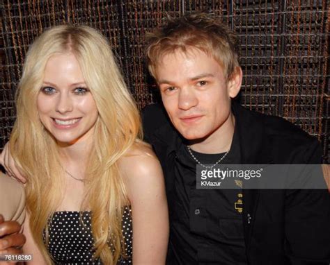Avril Lavigne And Deryck Whibley Photos And Premium High Res Pictures Getty Images