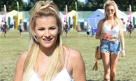 Towies Georgia Kousoulou Flashes Legs In Denim Hot Pants At V Festival Daily Mail Online