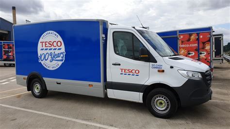 Bp Rolls Wrap Up Home Delivery Van For Tesco Christmas Campaign Bp