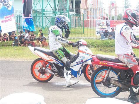 Modif honda astrea grand chopper 3 abdul rosyid flickr. Modifikasi Honda Grand Balap Road-race - BerjiwaBalap