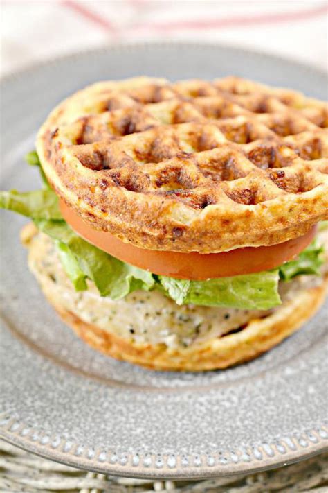 Pizza chaffle (keto + gluten free). BEST Keto Chaffles! Low Carb Chaffle Idea - Homemade ...