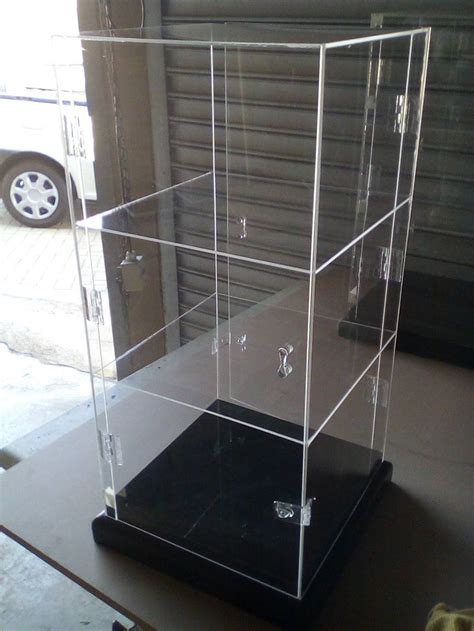 Perspex Retail Display Cabinets Homify