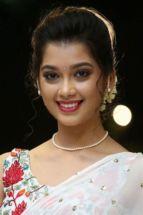 Digangana Suryavanshi Wiki Biography Age Gallery Spouse And More