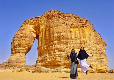 Saudi arabia has numerous tourist sites. How to visit Saudi Arabia, what to see in Saudi Arabia