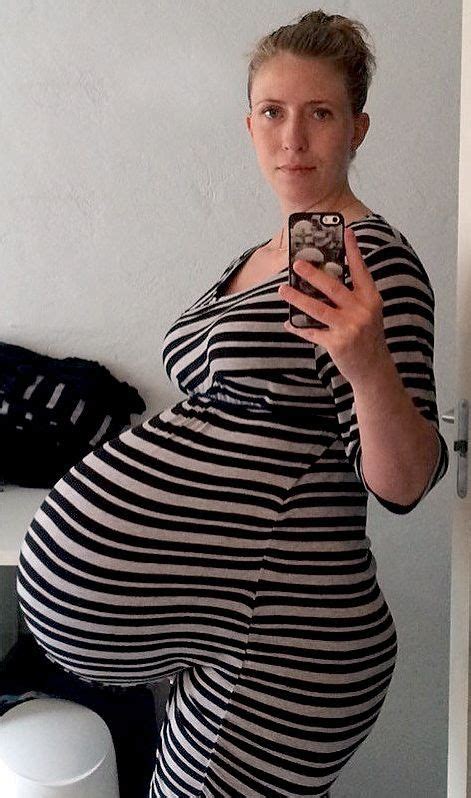 Pregnant Belly Huge Pretty Pregnant Pregnant Mom Pregnant Bellies
