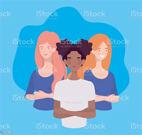 Groupe De Jeunes Femmes Interraciales Personnages Debout Vecteurs Libres De Droits Et Plus D