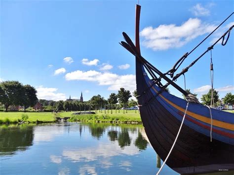 Het is dichtbij, het heeft een rijke cultuur en er is genoeg te doen. Ontdek Roskilde en zijn belangrijkste bezienswaardigheden