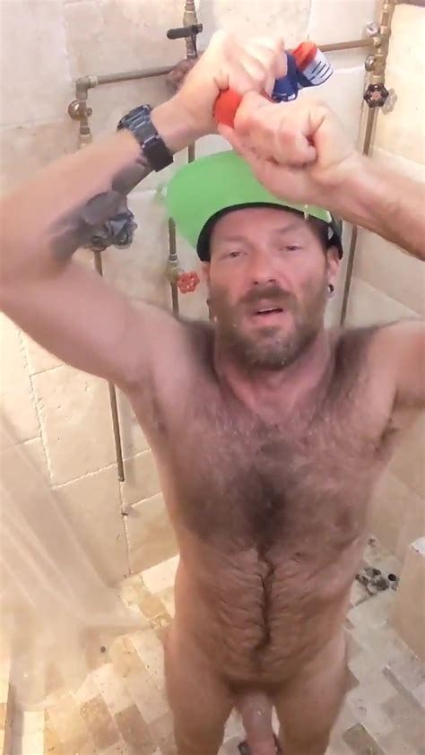 GAY REDNECK WITH NO SHAME PISSING 18 ThisVid