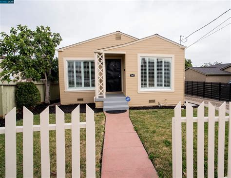523 Phillip St, Vallejo, CA 94590 - MLS 40995347 - Coldwell Banker