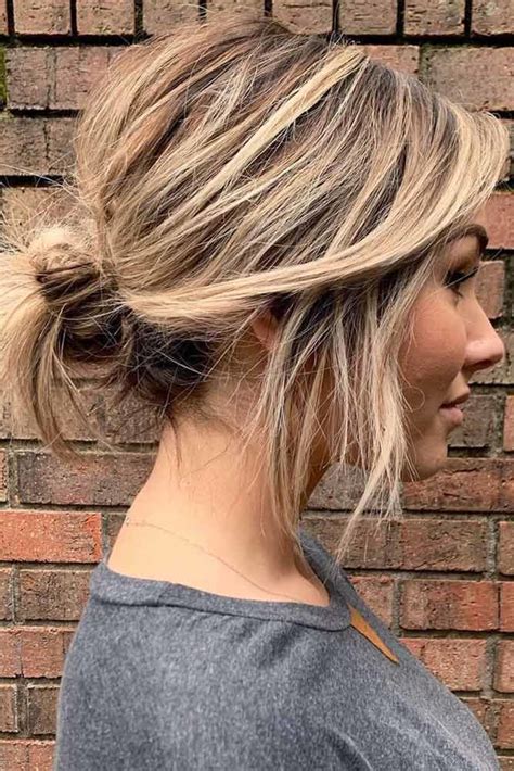 As sleek as can be, this updo features a high ponytail. 30 Easy And Fancy Ideas Of Wearing Hair Bun For Short Hair