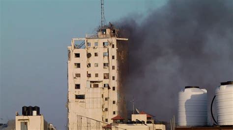 В день ввс южноуральские лётчики показали отработку самых сложных элементов. ВВС Израиля уничтожили многоэтажное здание в Газе - ТРК Звезда Новости, 13.05.2021