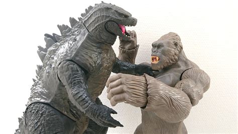 Godzilla Vs Kong Toys Mega Godzilla New Official Godzilla Vs Kong Figures Revealed
