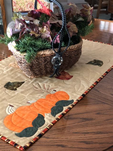 Fall Autumn Appliquéd Pumpkins Leaves Quilted Table Runner Etsy
