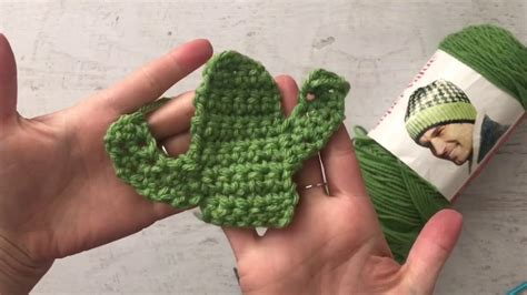 Approx 50g of green dk in the pattern i've explained how to make a brooch, but you can as well make an xmas tree ornament, a bag charm, a car accessory, or a fridge. Crochet Pattern: Cactus Keychain - YouTube