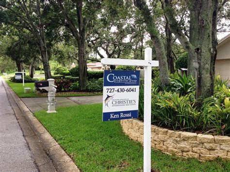 Our 25 Favorite Real Estate Yard Signs And Tips For New Agents