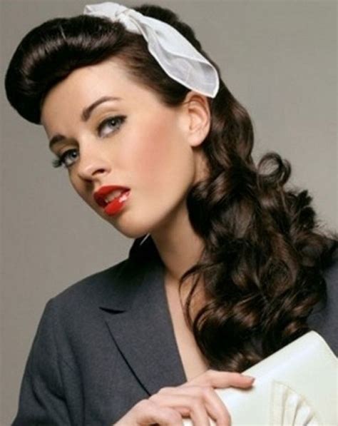 20 Awesome Chic Retro Wedding Hairstyles For Long Hair Ideas 1950s