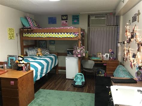 Pin By Jourdan Billings On College In 2019 College Room Dorm Room