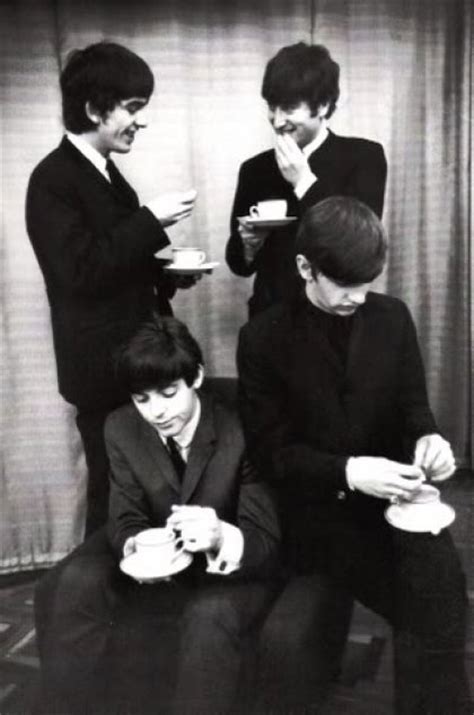 These folks love to brag about. Tea drinking in England: the best places and flavours - HostelsClub.com