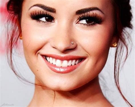 Start A Fire Celebrities With Nose Piercings Nose Piercing Cute