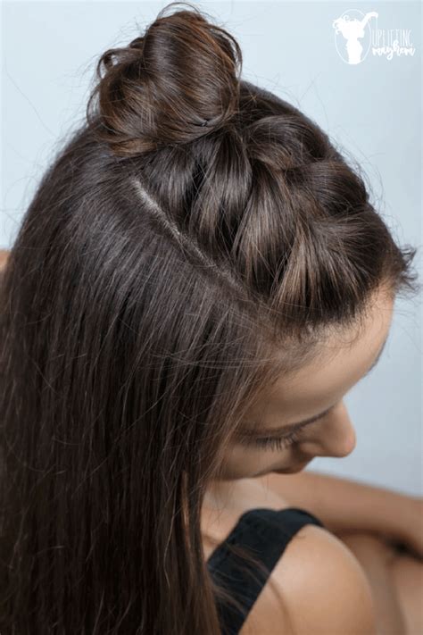 The half ponytail allows you to wear up some hair in the ponytail style while leaving the remaining hair out. Easy Half Braid Hairstyle Tutorial - Video Hairstyle Tutorial
