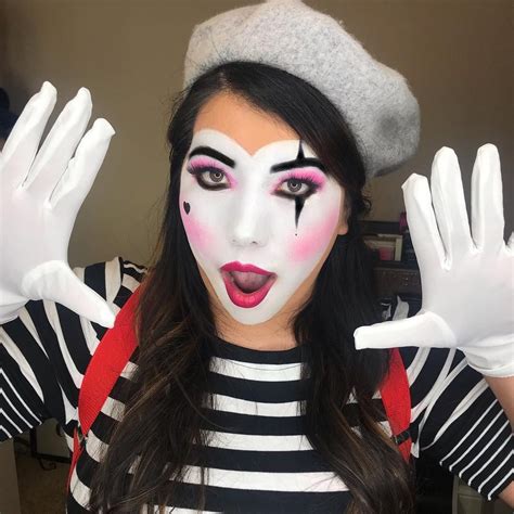 Bakeinbeautyxariand The First Makeup Look For Today Goes To Ness The Mime Happy Halloween 🎃