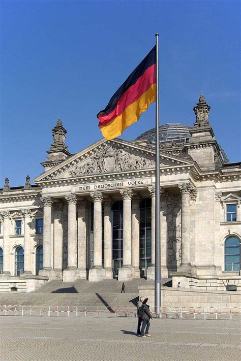 Lesen sie mehr zum thema 'informationen für einrichtungen des gemeinwohls' Rundfunkbeitrag in bar zahlen: Laut Gericht ist der Bürger ...