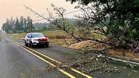 tens of thousands without power after winds knock out service in portland and beyond