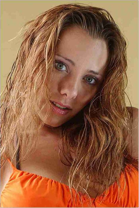 Tiana Lynn Height And Body Measurements