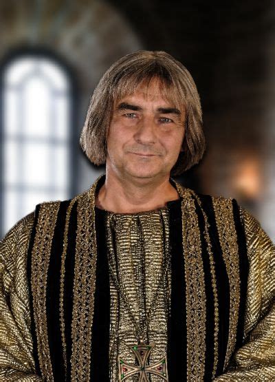 Korona królów doczekała się trzeciego sezonu. Jan Grot | Korona Królów Wiki | Fandom