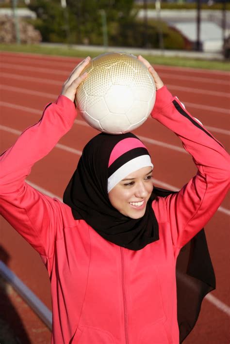 A New Line Of Sportswear Hijabs For Athletic Muslim Girls Is Set To Launch