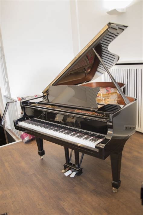 Steinway Sons Grand Piano B Schwarz Poliert Gebraucht Von Pianohaus Truebger Hamburg