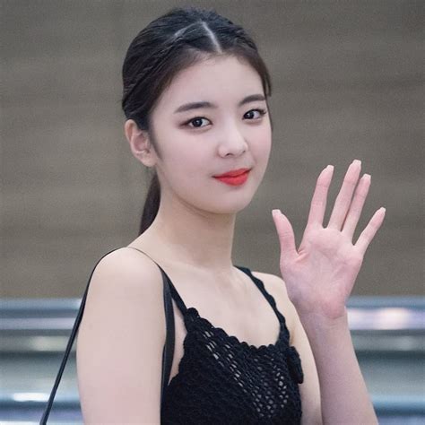 Lia Itzy Height Weight Age South Korean Celebrities Celebrity Caster