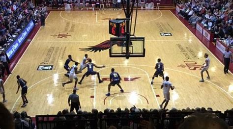La Salle University Mens Basketball Suffers Tough Loss To The Hawks