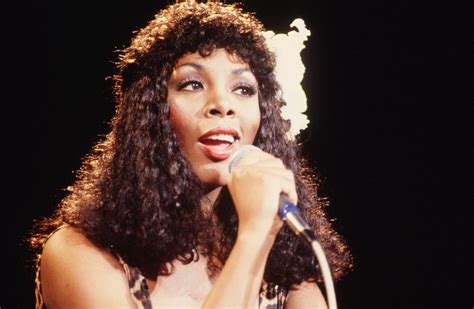Donna Summer Died Of Lung Cancer Not Related To Smoking Cnn