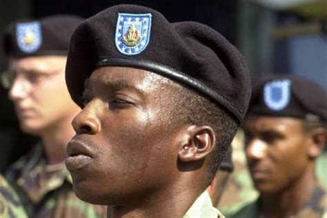 u s army ditches black berets in favor of caps