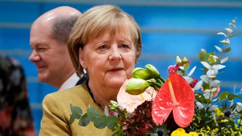 Rtlntv Trendbarometer Merkel Bleibt Beliebteste Politikerin Vor
