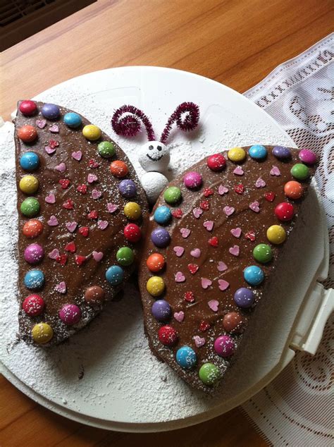 Hallo ihr lieben.hier ist mein erstes backvideo, wo ich euch diesen leckeren marienkäfer kuchen, ideal für kindergeburtstage vorstellen möchte. Schmetterling-Kuchen | Kindergeburtstag | Pinterest ...